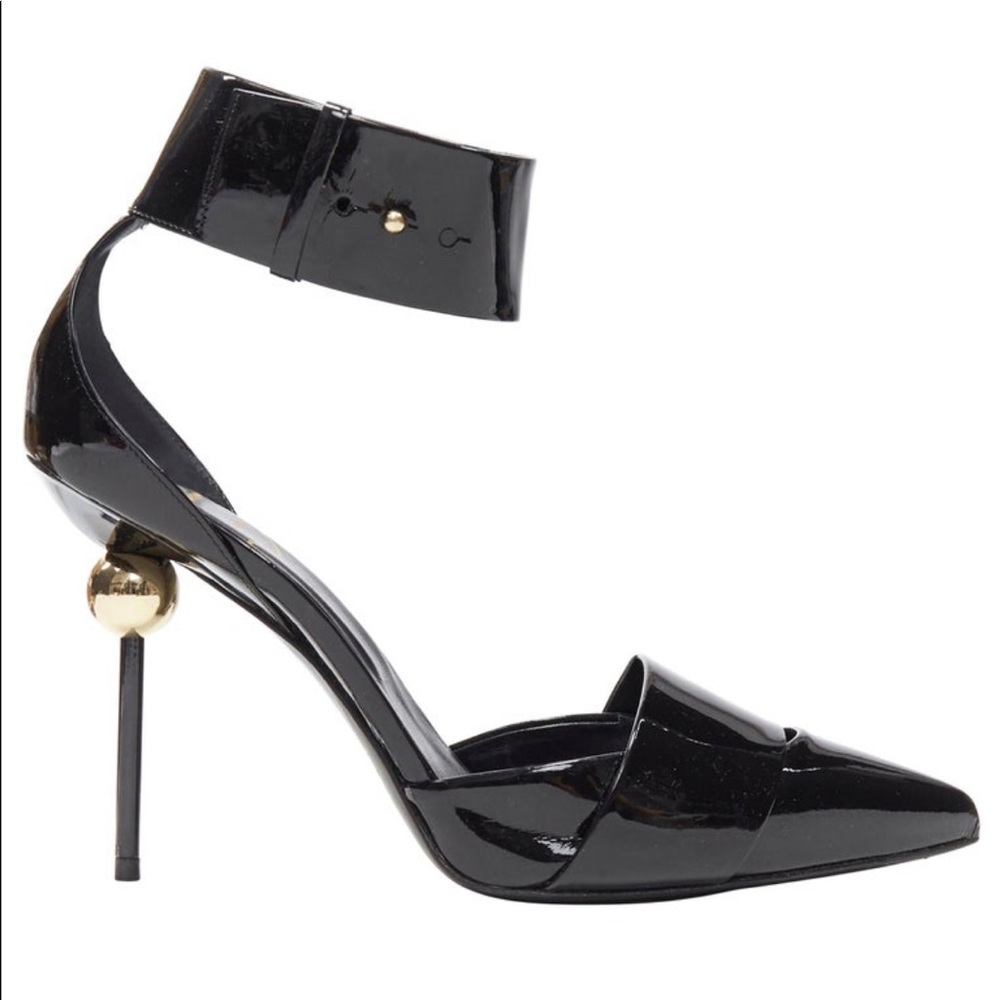 New Roger Vivier Black Patent Leather Pumps US 12/ EU 42